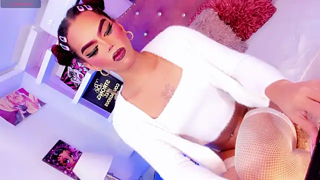 Diiva Smiith online show from July 10, 11:54 am