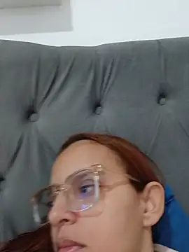 AliceRuivinha2 online show from July 12, 9:48 pm