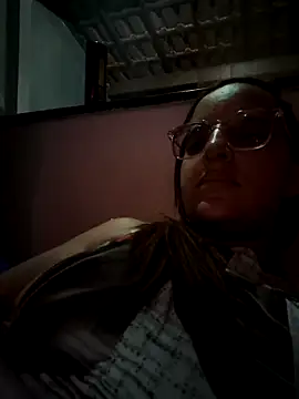 AliceRuivinha2 online show from March 14, 12:55 am