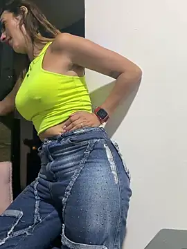 Samantha bigboobs online show from June 12, 3:36 am