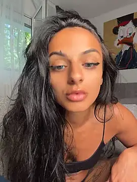 NNNoire online show from July 6, 1:38 pm