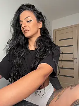 NNNoire online show from June 15, 7:41 am