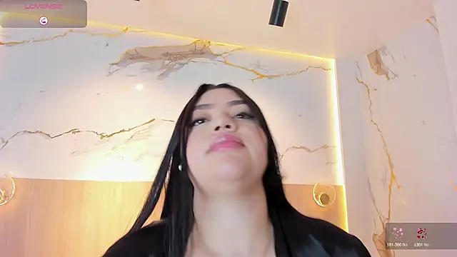 ashlyn parker online show from January 17, 8:38 pm