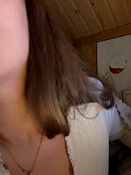 mewKate online show from October 13, 5:59 pm