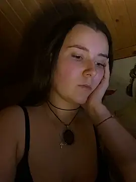 mewKate online show from June 12, 7:22 pm