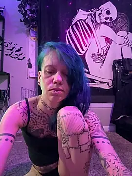 trashbrat online show from October 16, 9:01 am