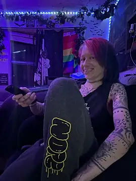 trashbrat online show from June 26, 6:47 am