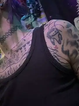 trashbrat online show from August 1, 4:25 am