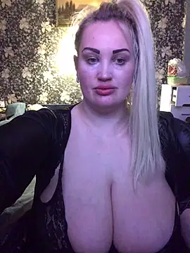 VikiiStoun online show from April 29, 9:20 pm