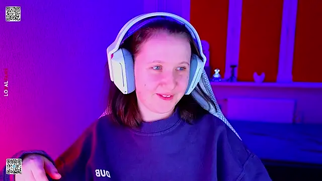 mon lola online show from January 15, 4:46 pm