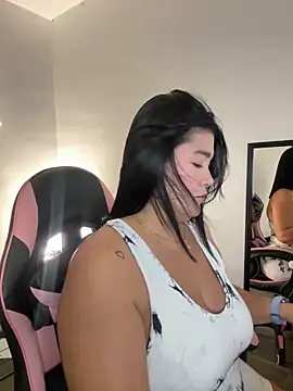 karla hotgirl online show from February 12, 1:07 am