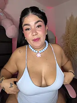 karla hotgirl online show from July 18, 1:09 am
