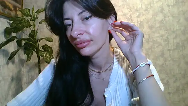 LissaBlossom online show from June 6, 7:03 am