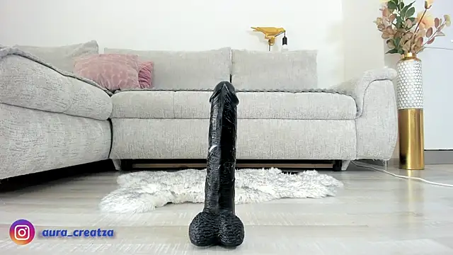 AmaliaNilsson  online show from July 18, 1:24 pm