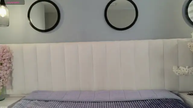 chelsea bolton  online show from July 31, 12:17 pm
