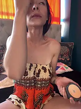 Aleska Miami online show from July 22, 3:02 pm