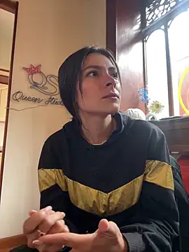 Aleska Miami online show from March 6, 2:12 pm