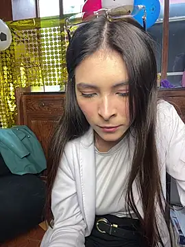Aleska Miami online show from June 18, 8:03 pm