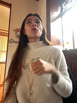 Aleska Miami online show from March 5, 2:02 pm