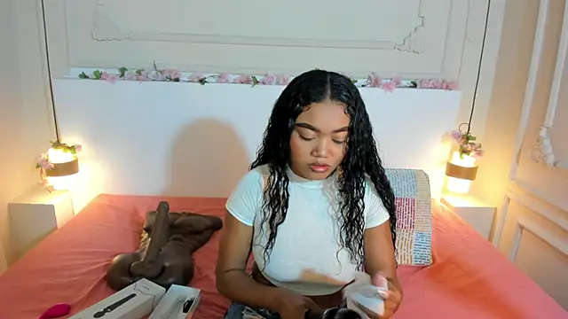 Snapshot of JasmineRose7 chatting on October 4, 1:06 pm JasmineRose7 online show from October 4, 1:06 pm
