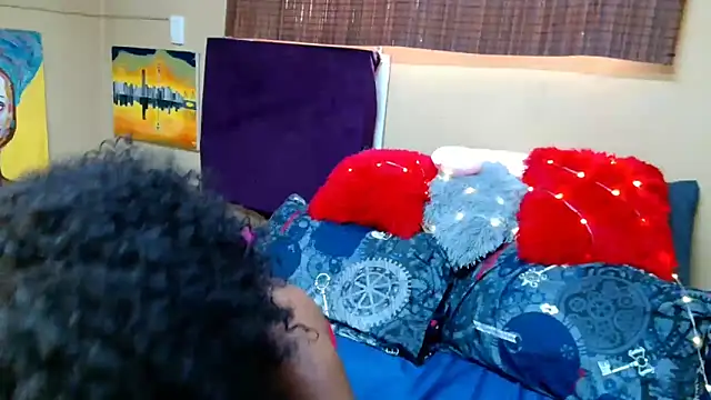 PEBBLES365 online show from November 28, 12:08 pm