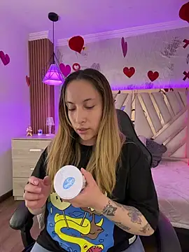 NyxAndria 1 online show from February 25, 1:15 am