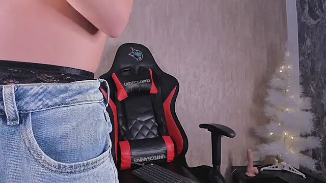 StefanyRousse online show from December 17, 11:36 am