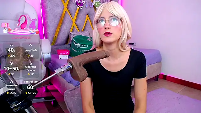 SussanHottye1  online show from November 30, 11:14 am