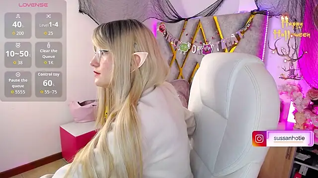 SussanHottye1  online show from November 1, 12:20 pm