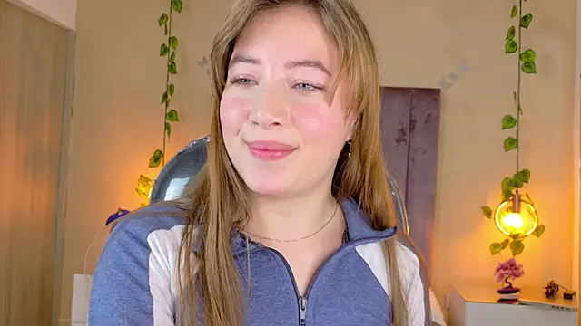 Dahlia Rousse online show from March 8, 9:02 am