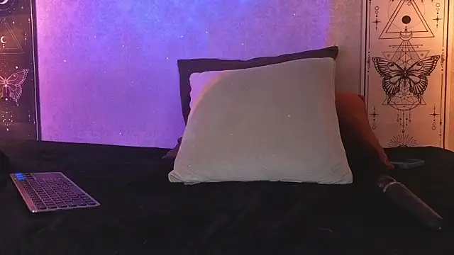 Veronica simons online show from July 9, 10:01 pm