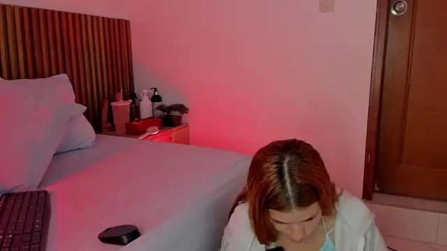 alliss ginger  online show from September 15, 7:43 pm