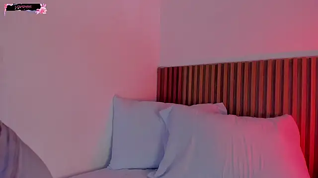 alliss ginger  online show from November 24, 9:06 pm