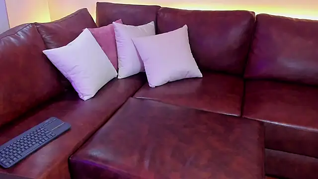 NoaLuxury online show from October 6, 1:55 am