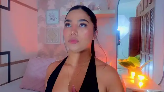 CharlotteGraay online show from June 18, 7:41 pm