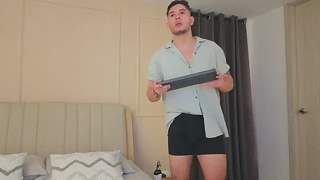 mr danni online show from June 21, 12:03 am