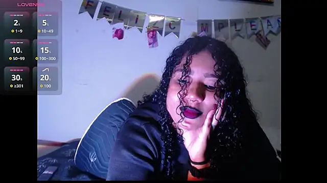 Snapshot of leslycarsson chatting on October 6, 2:06 am leslycarsson online show from October 6, 2:06 am