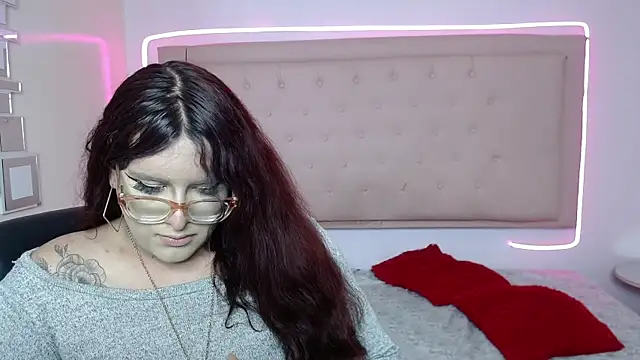 kathepickmanx online show from October 31, 4:03 am