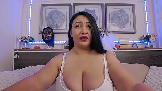 BustyEva  online show from October 19, 4:03 am