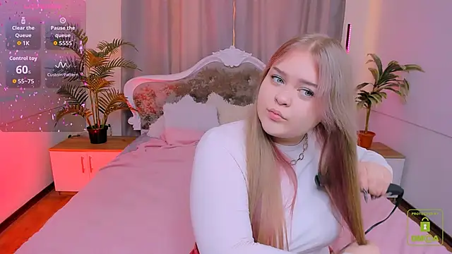 Erica  Alta online show from November 25, 7:43 am