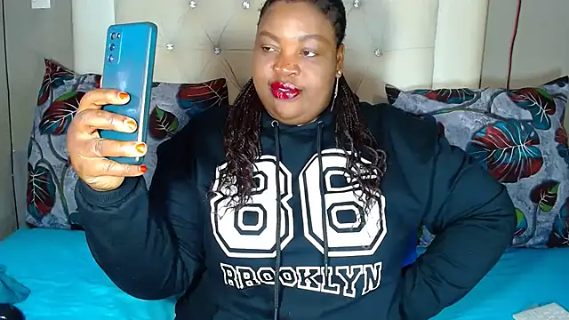 omalicha98 online show from July 4, 7:59 am