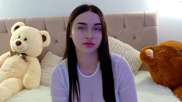 Snapshot of Lilliana_Moon chatting on October 16, 7:00 am Lilliana Moon online show from October 16, 7:00 am