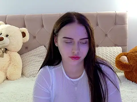 Snapshot of Lilliana_Moon chatting on September 20, 9:18 am Lilliana Moon online show from September 20, 9:18 am