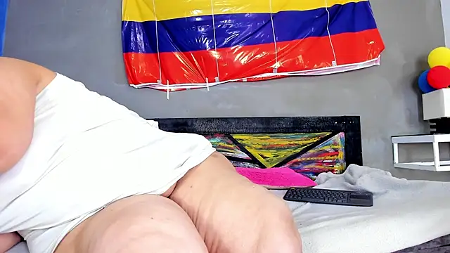 Charlotte curvy  online show from June 30, 8:19 pm