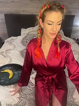 Miroslavadzm1 online show from February 14, 8:00 pm