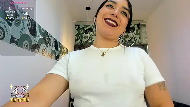 Clarise Allen online show from April 28, 8:46 pm