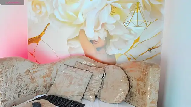 scarlette69 online show from October 3, 8:14 pm