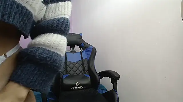 alana lara online show from November 28, 5:32 am