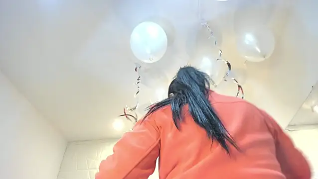 raquell moore online show from February 23, 12:15 pm