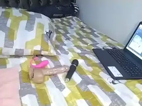 Snapshot of Chandy012 chatting on September 12, 10:28 pm Chandy012 online show from September 12, 10:28 pm